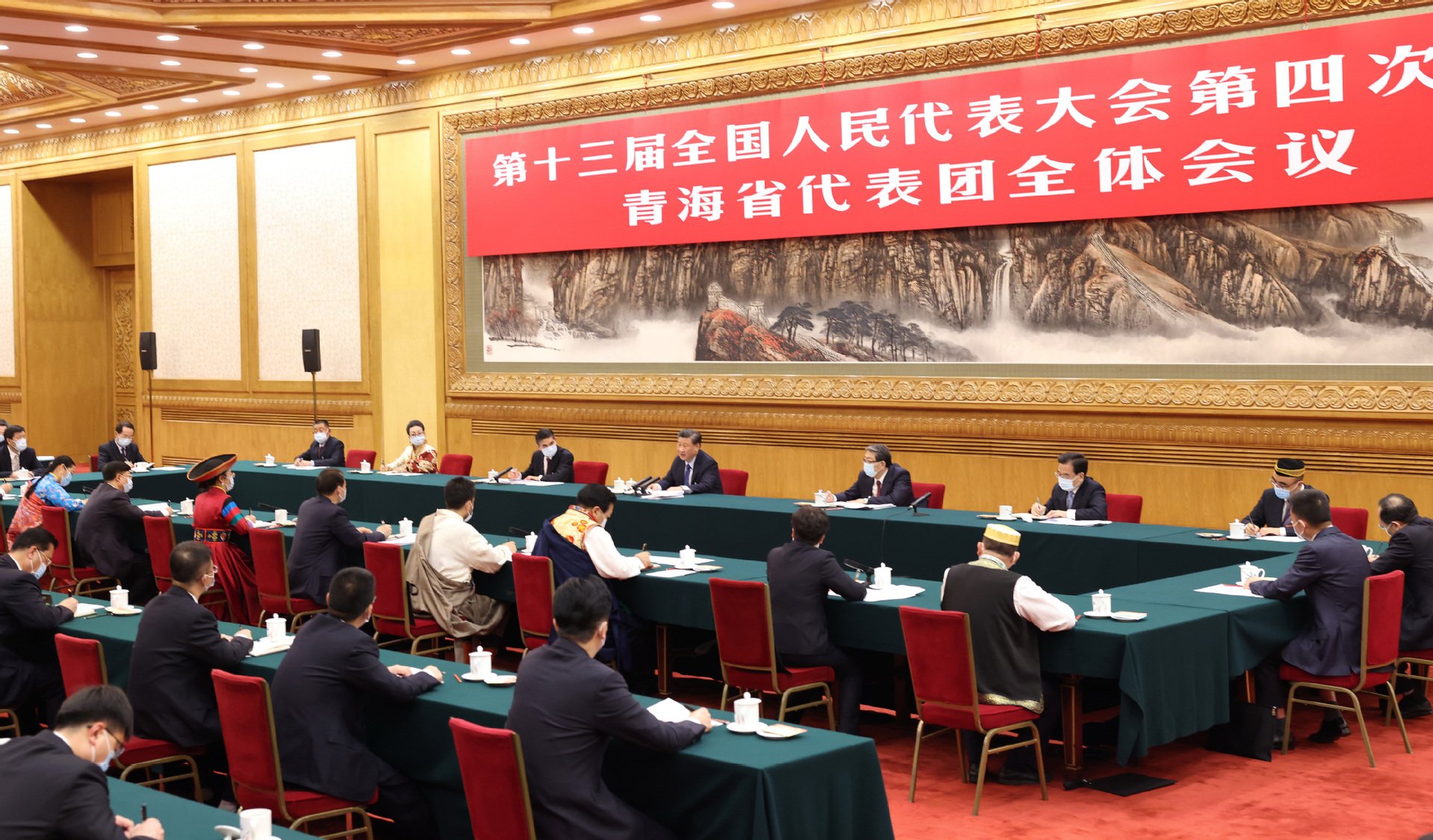 7日，習近平參加十三屆全國人大四次會議青海代表團審議。 新華社發(fā).JPG