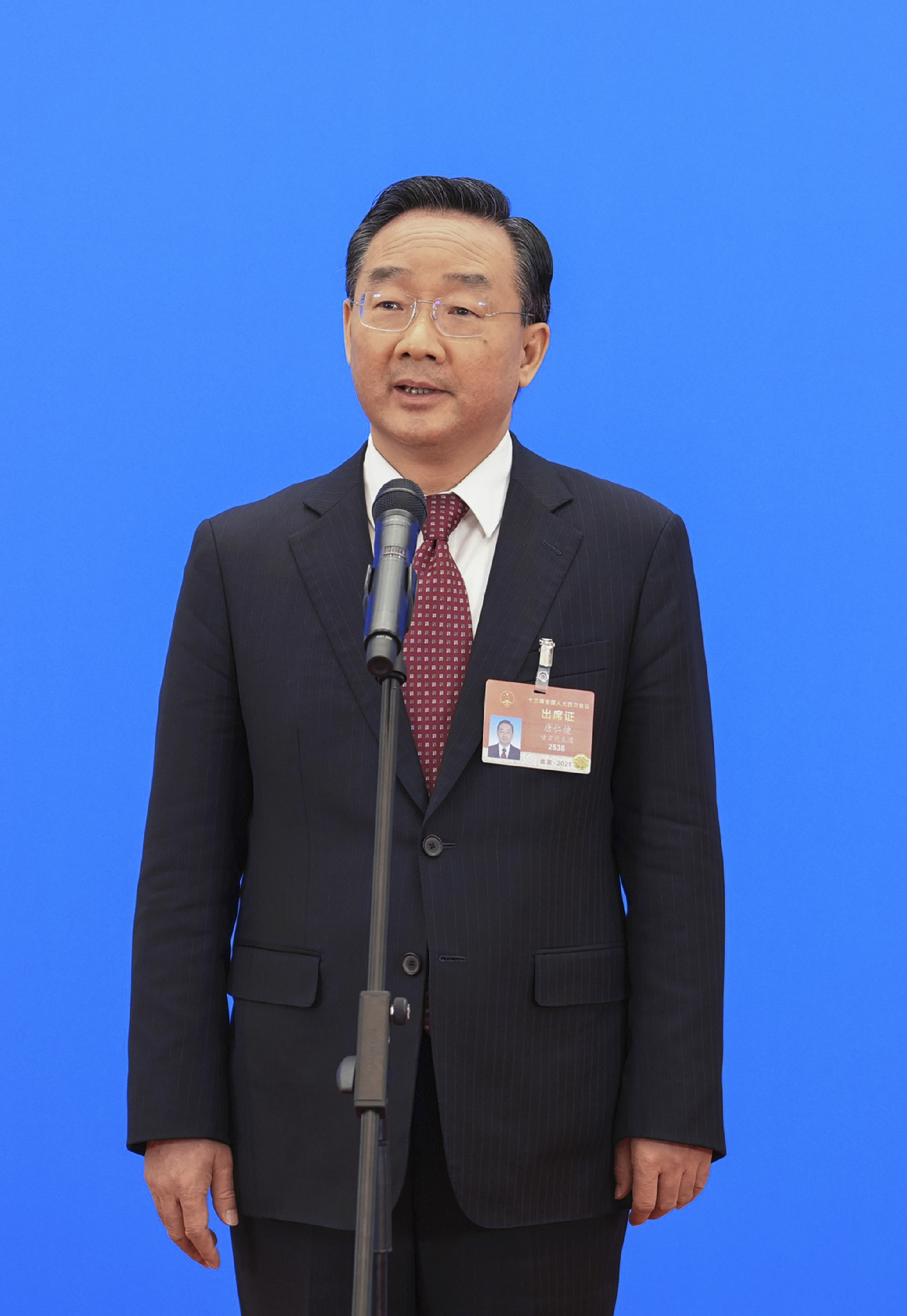 農(nóng)業(yè)農(nóng)村部部長唐仁健通過網(wǎng)絡視頻方式接受采訪。 新華社發(fā).JPG